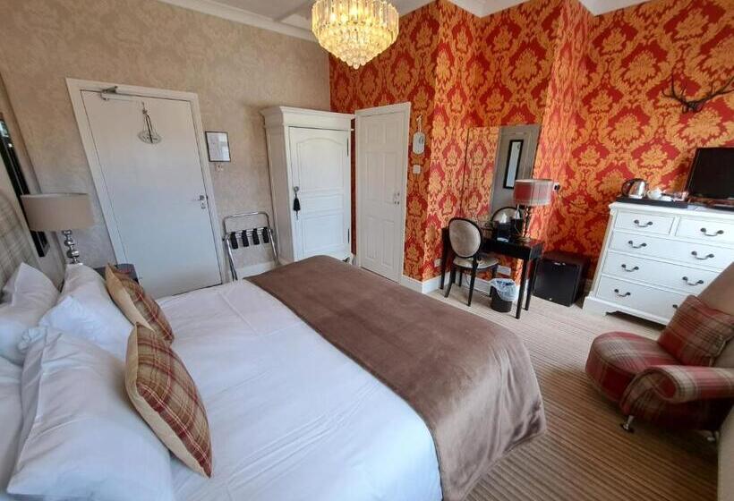 فندق The Ambassador Townhouse