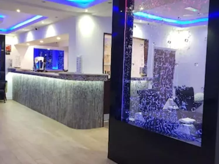 ホテル The Charles