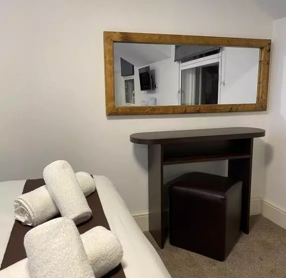 ホテル The Charles