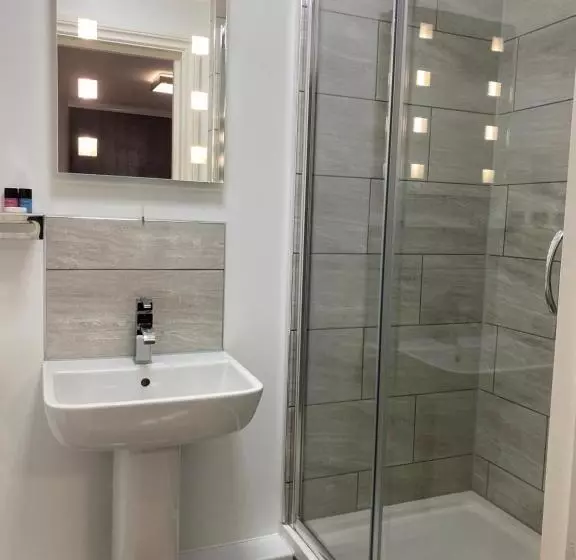 ホテル The Charles