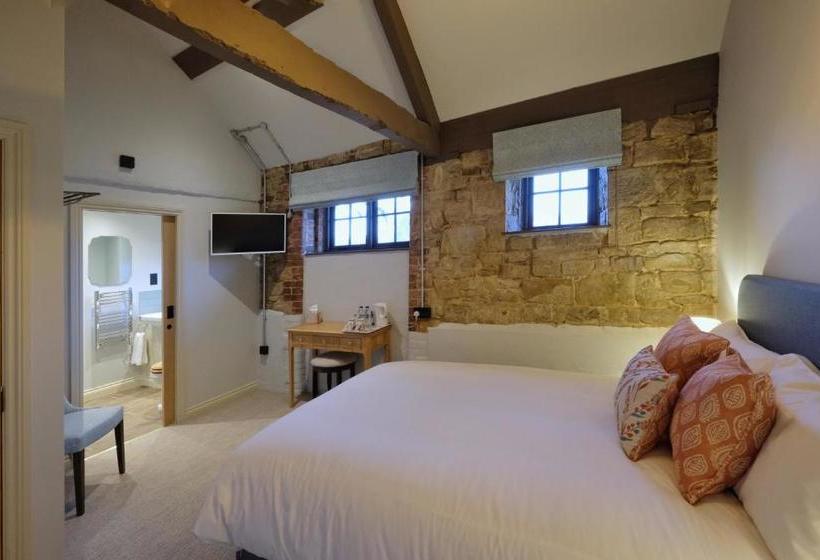 فندق The Greyhound Inn