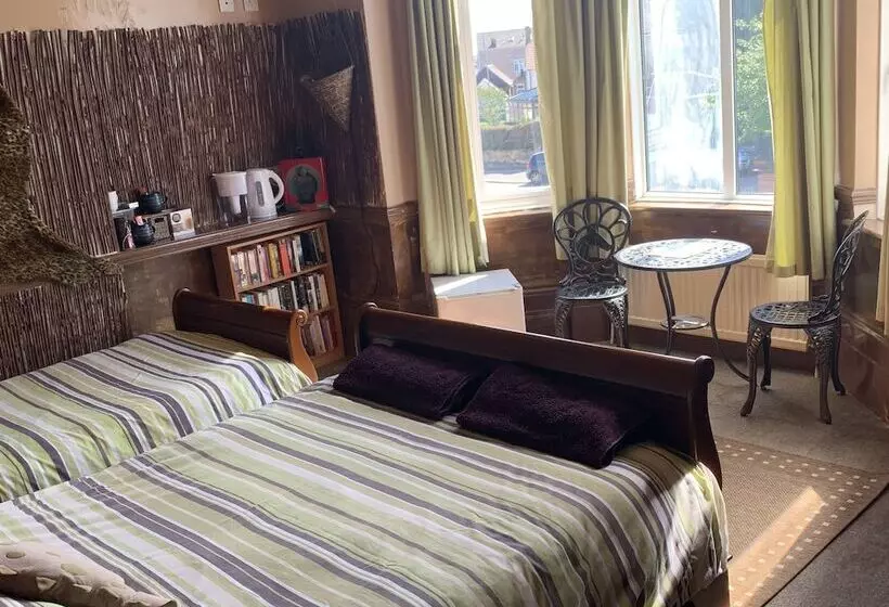 هتل The Little Tree Boutique B&b