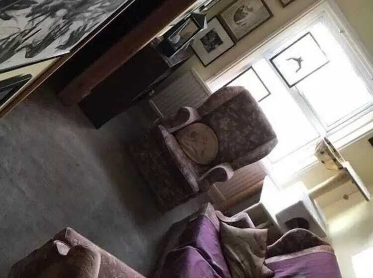 هتل The Little Tree Boutique B&b