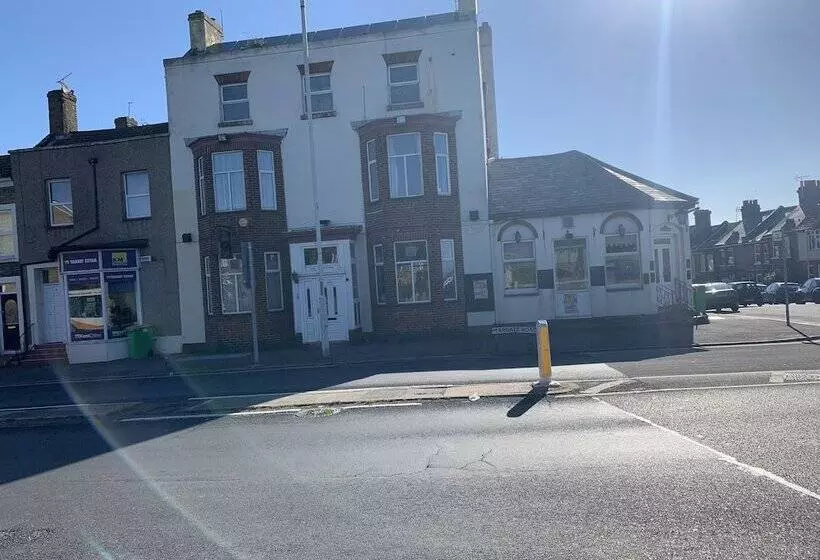 هتل The Little Tree Boutique B&b