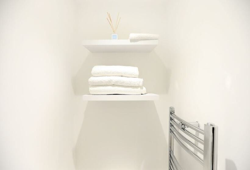 호텔 The Willow Restaurant B&b