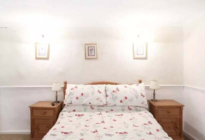 ホテル The Willow Restaurant B&b