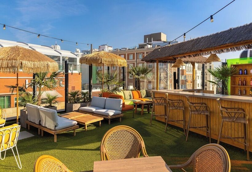 هاستل Generator Madrid