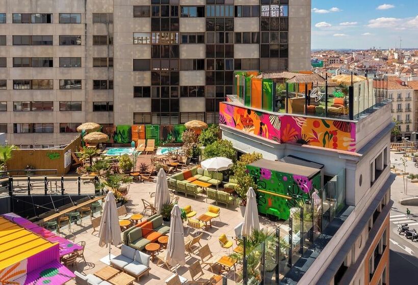 هاستل Generator Madrid