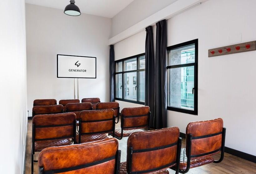 هاستل Generator Madrid