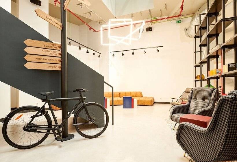 هاستل Generator Madrid