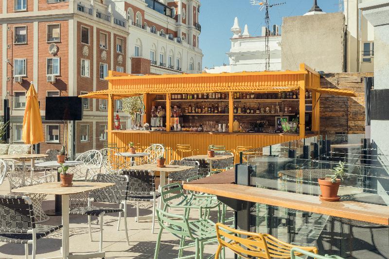 هاستل Generator Madrid