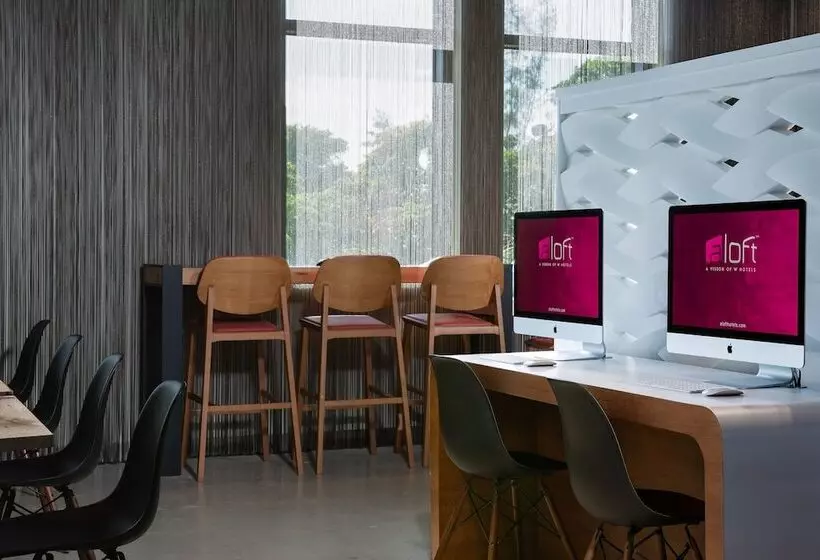 ホテル Aloft Miami Aventura
