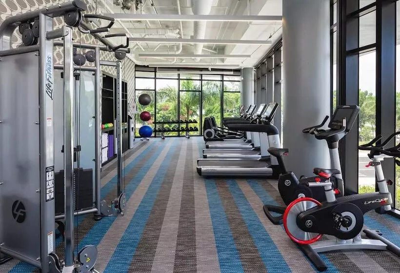 ホテル Aloft Miami Aventura