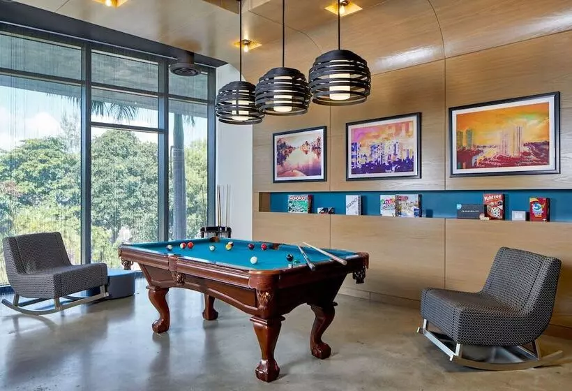 ホテル Aloft Miami Aventura