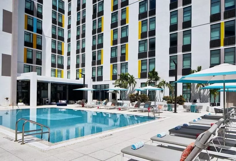 ホテル Aloft Miami Aventura