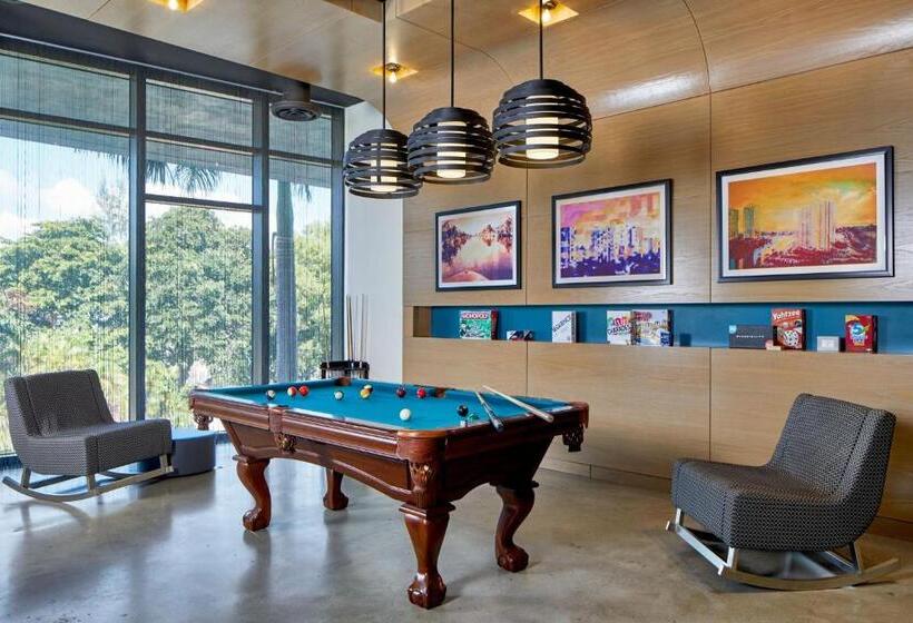 ホテル Aloft Miami Aventura