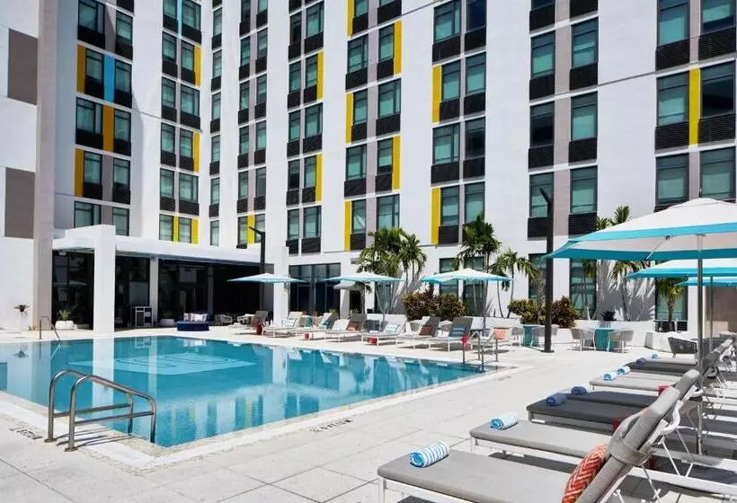 ホテル Aloft Miami Aventura
