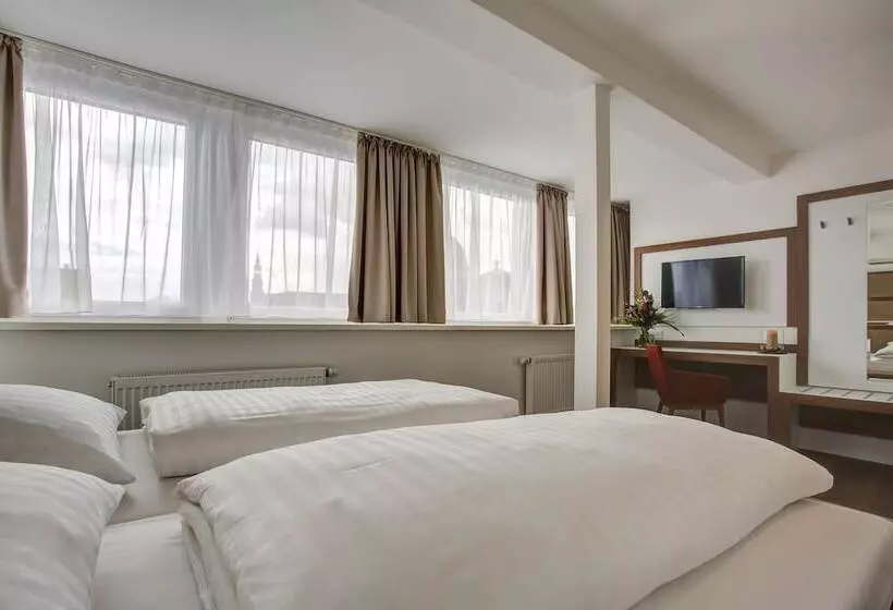 Hotelli Ina Boutique 030 Hannover City