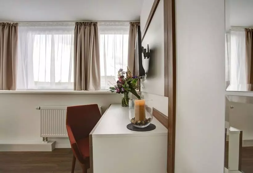 Hotelli Ina Boutique 030 Hannover City