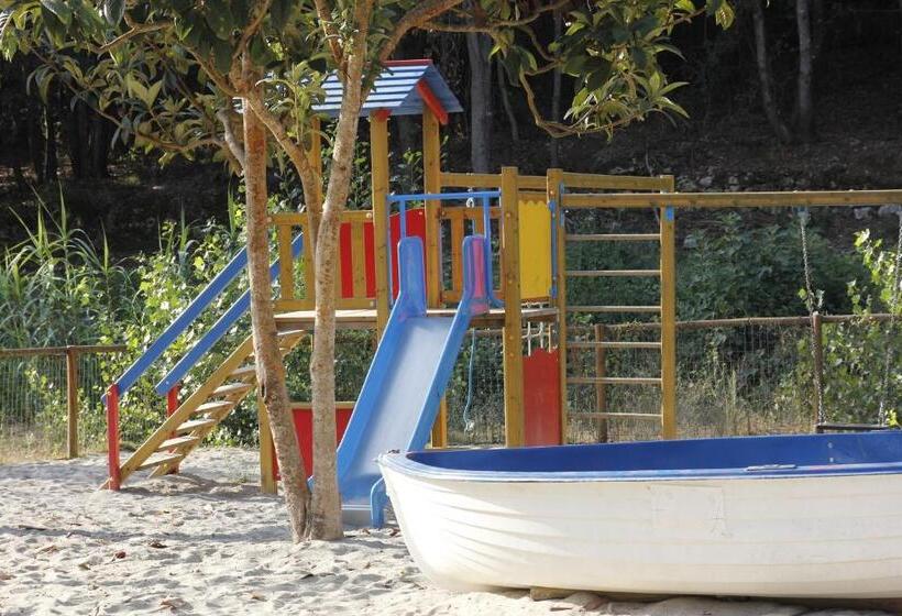 בית מלון כפרי Camping Village Canapai