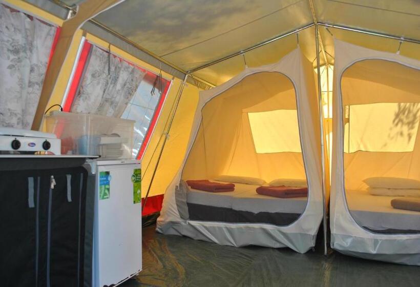 בית מלון כפרי Camping Village Canapai