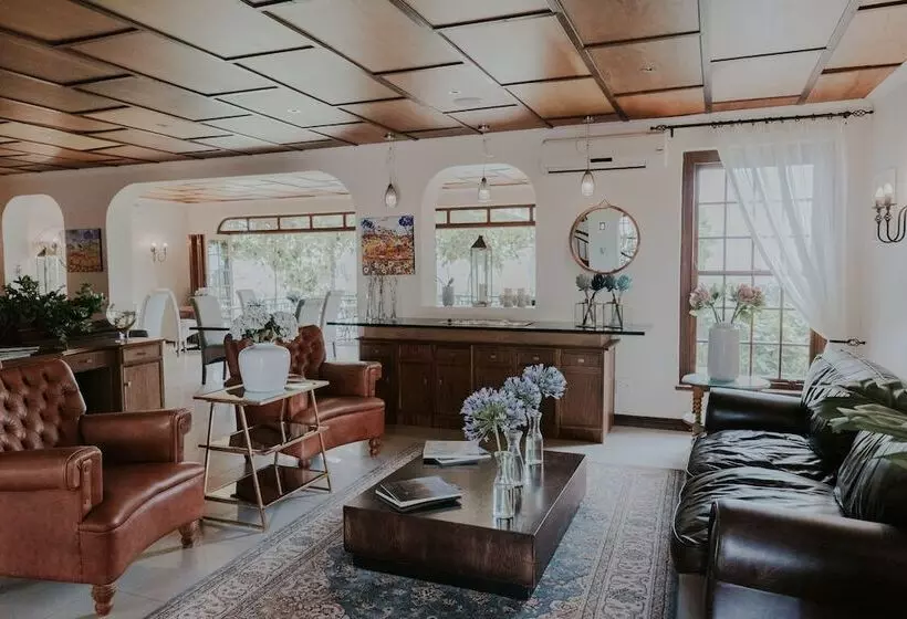 ホテル Cana Vineyard Guesthouse