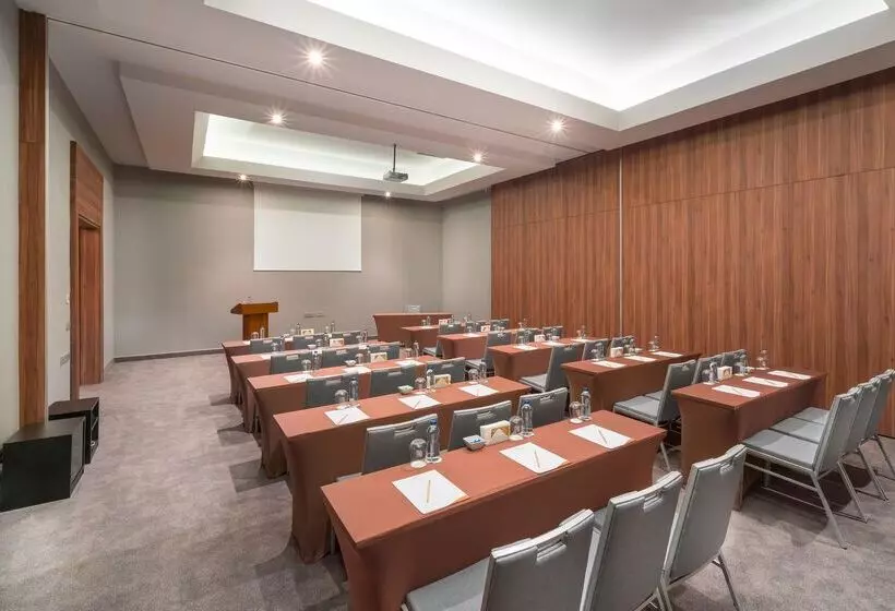 Concorde Luxury Resort & Casino