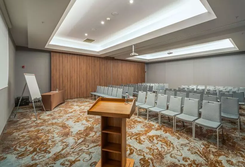 Concorde Luxury Resort & Casino