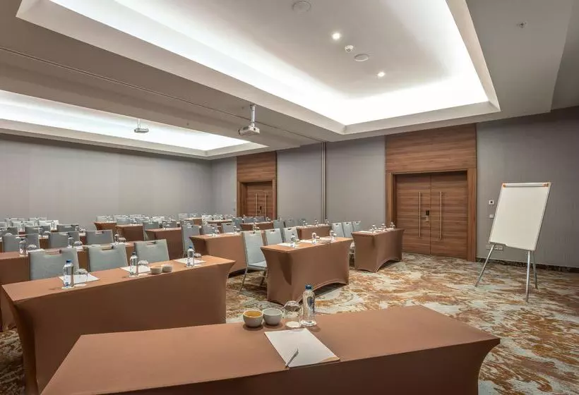 Concorde Luxury Resort & Casino