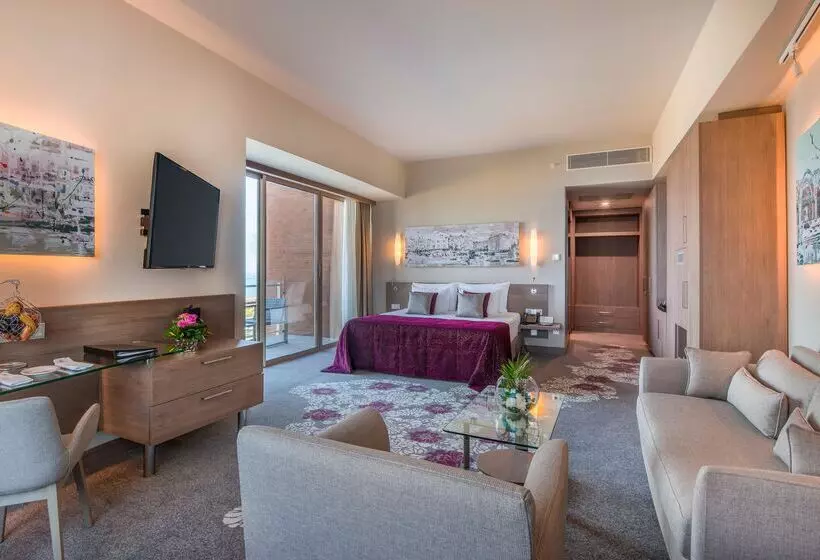 Concorde Luxury Resort & Casino