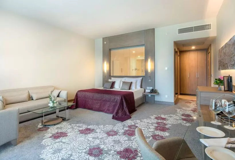 Concorde Luxury Resort & Casino