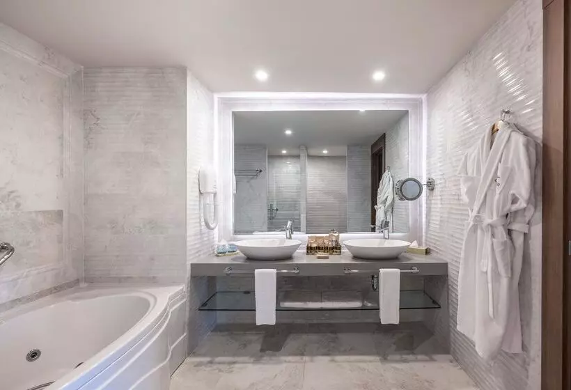 Concorde Luxury Resort & Casino