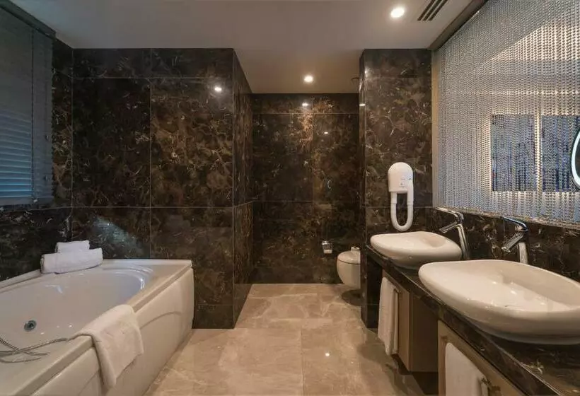 Concorde Luxury Resort & Casino