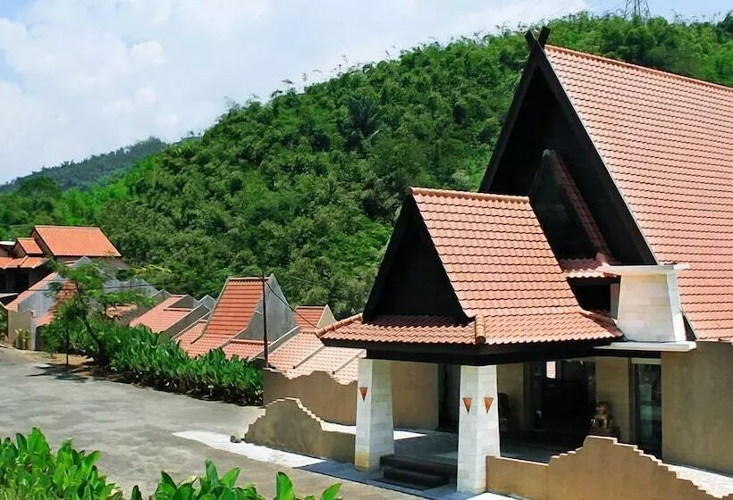 Hotel Driam Riverside Resort