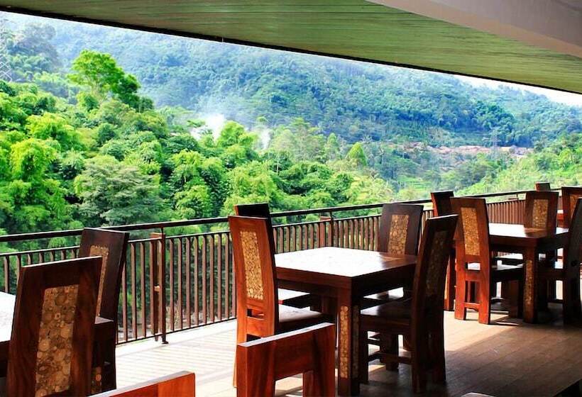 בית מלון כפרי Driam Riverside Resort