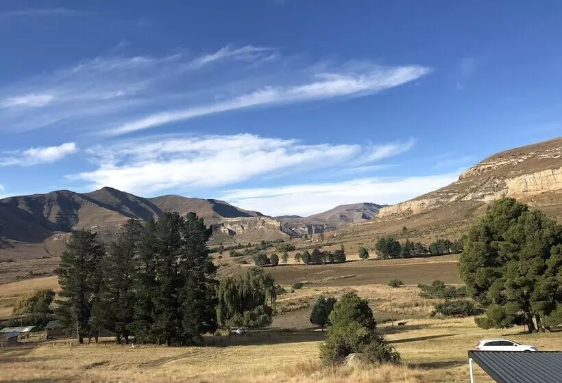 Hotelli Groenhoek Game And Guest Farms