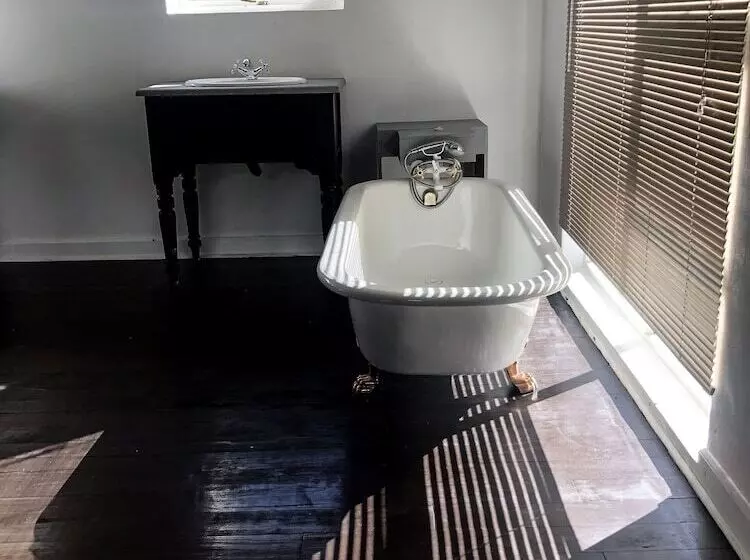 Hotelli Groenhoek Game And Guest Farms