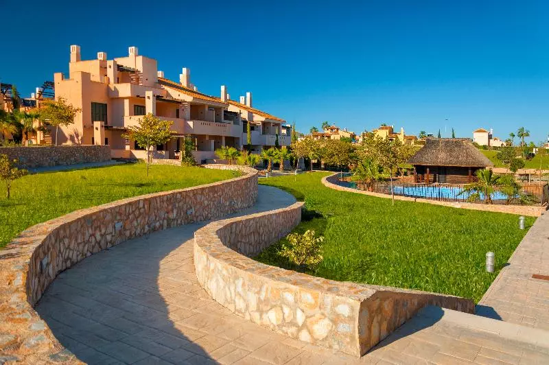 هتل Hacienda Del álamo Residences