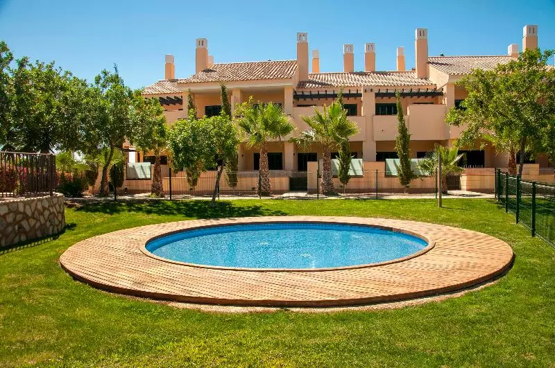 هتل Hacienda Del álamo Residences