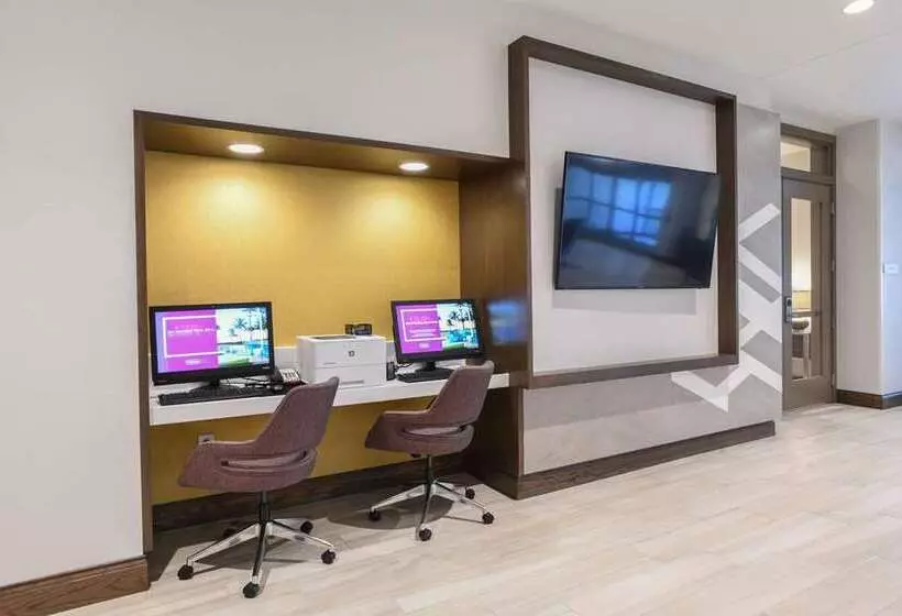 Hotelli Hilton Garden Inn Cincinnati Midtown