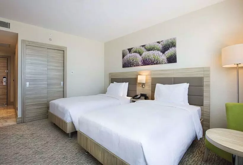 هتل Hilton Garden Inn Isparta