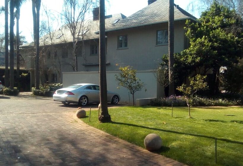 酒店 Hoeveld House