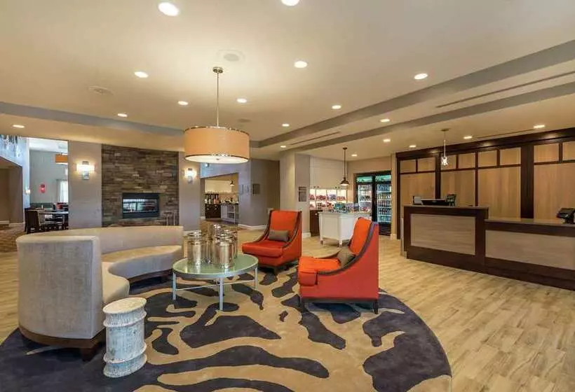 ホテル Homewood Suites By Hilton Marlborough