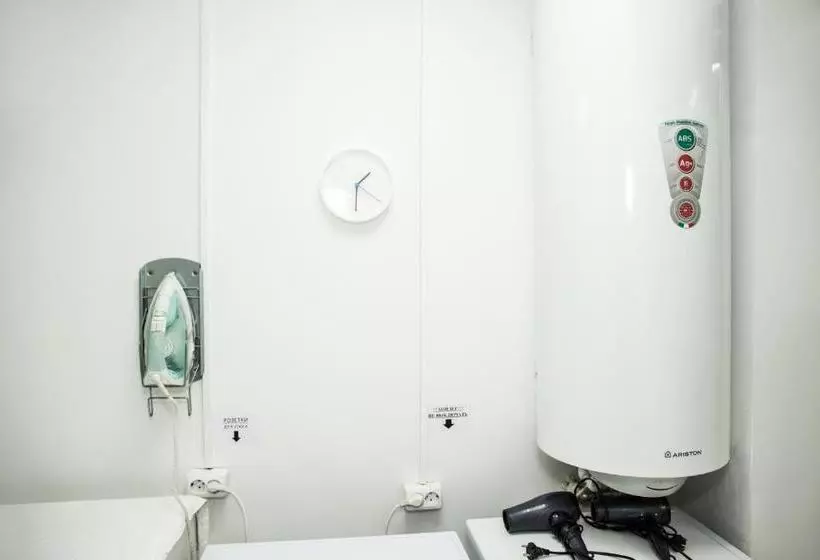 هتل Clever Hostel