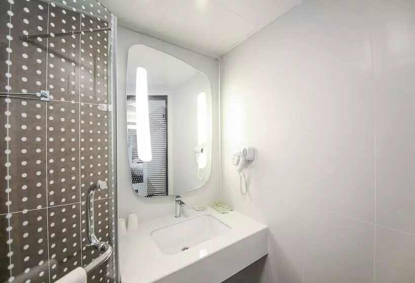 ホテル Ibis Chengdu Meizhou Center