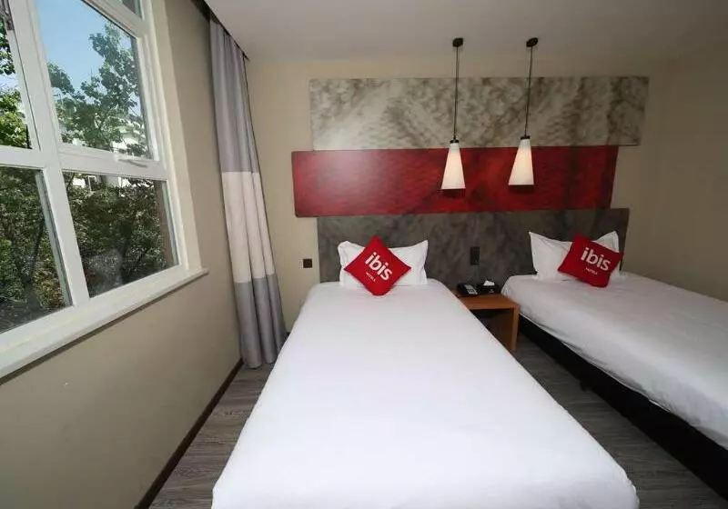 ホテル Ibis Chengdu Meizhou Center