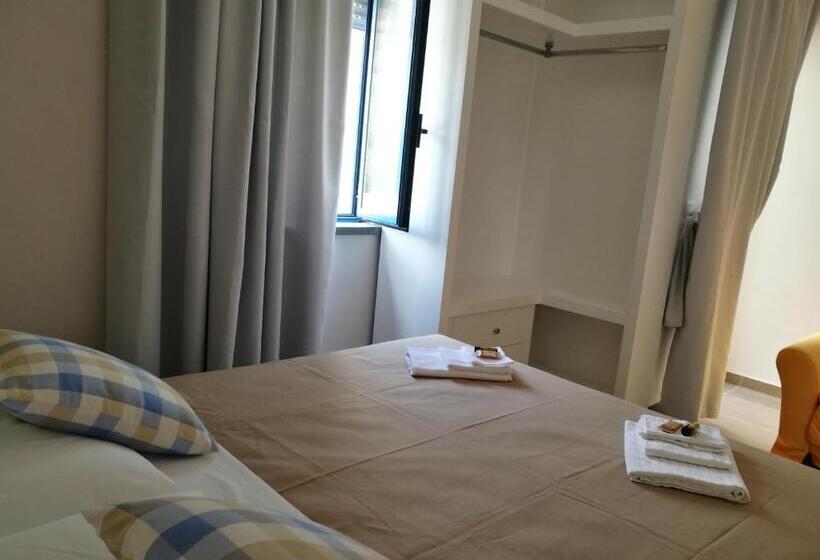 هتل Residence La Corvetta