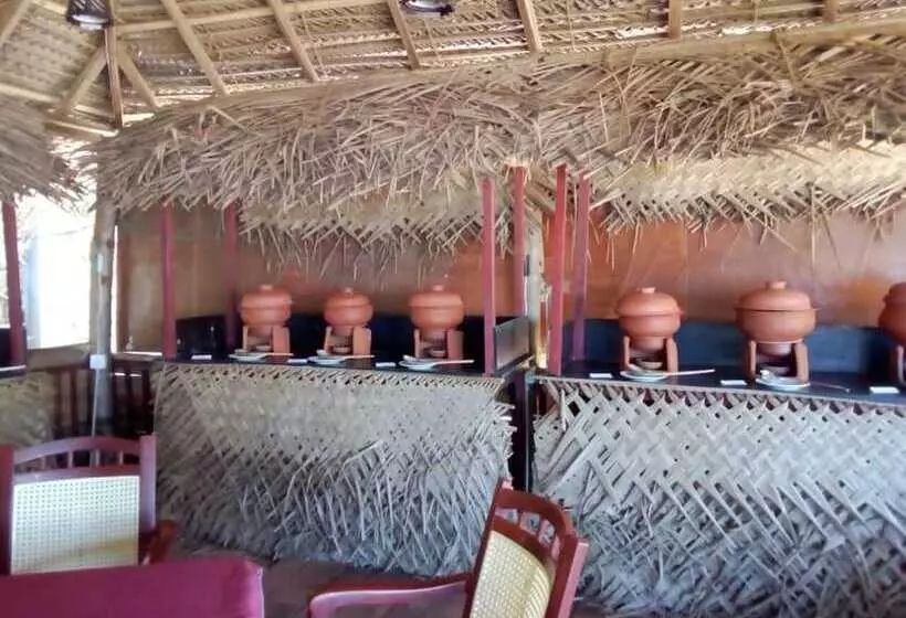 Hotel Resort Maya Beach