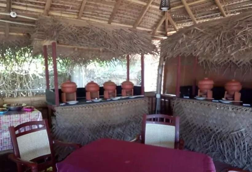 Hotel Resort Maya Beach