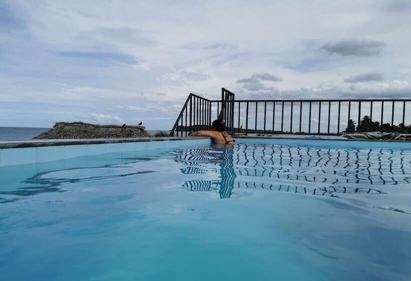 فندق Resort Maya Beach